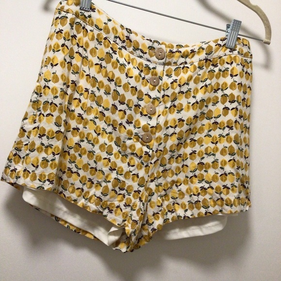 Alya Pants - Alya Lemon Print Button Up Shorts